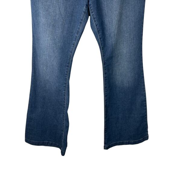 Sofia Jeans by Sofia Vergara Womens Size 18 Melisa High Rise Flare Blue Wide Leg - Picture 3 of 16